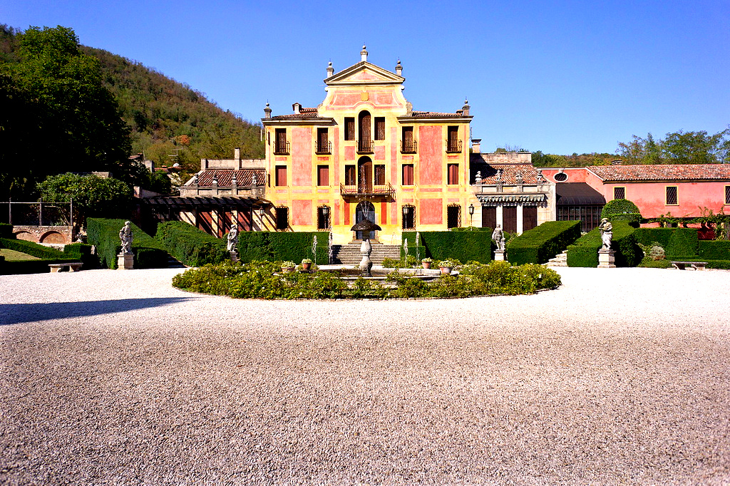 loveisspeed....... The Villa Barbarigo also known as Villa Barbarigo