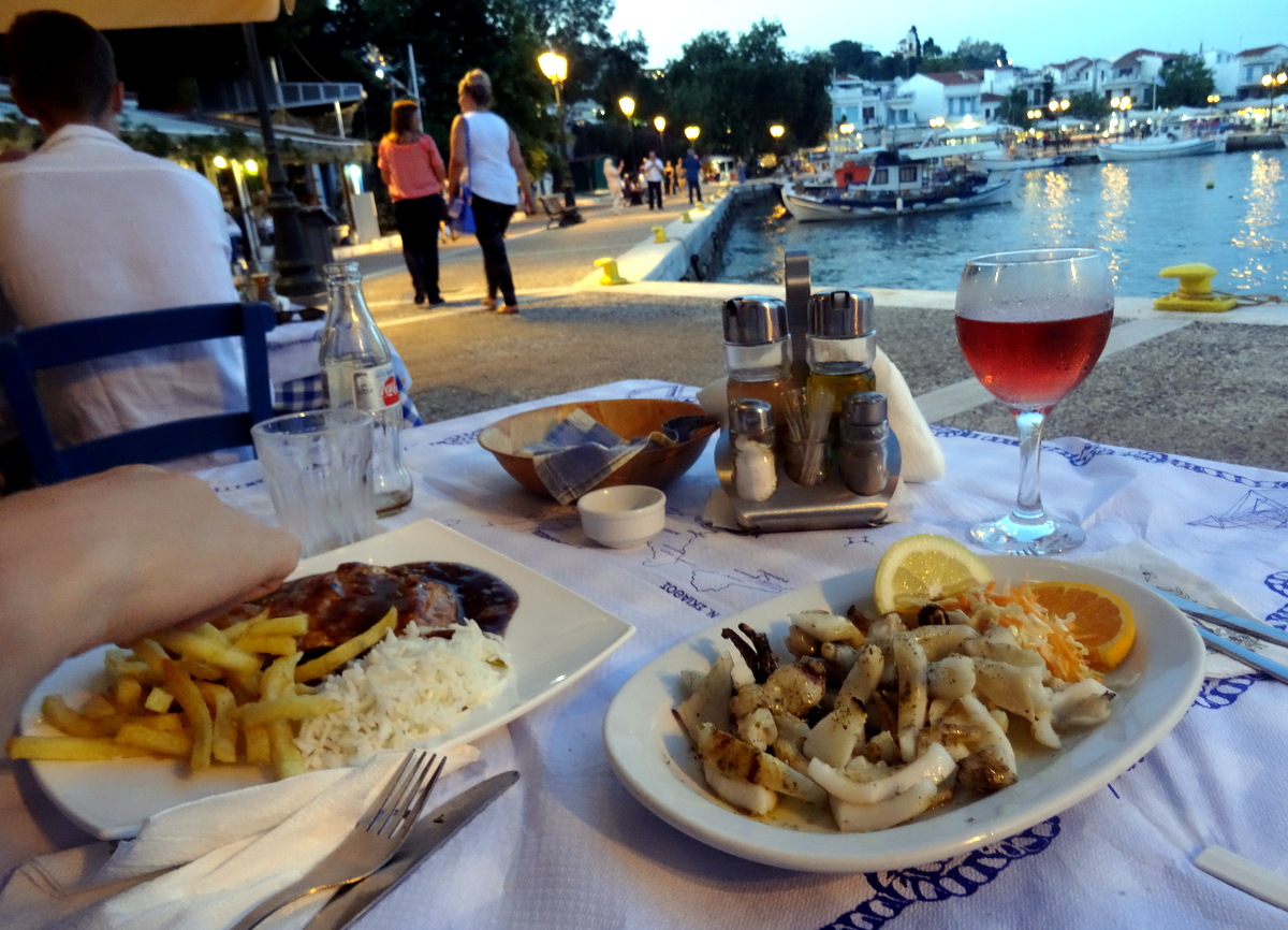 TRAVEL AND LIFESTYLE DIARIES Skiathos, Greece Dinner on the