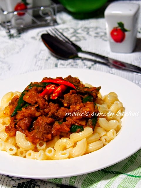 beef curry pasta