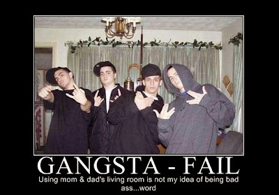 foto fallida y divertida de gangster o pandillero