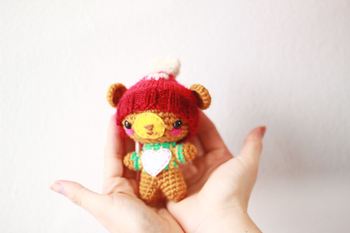  Amigurumi love bear: Personalized valentine's day gift