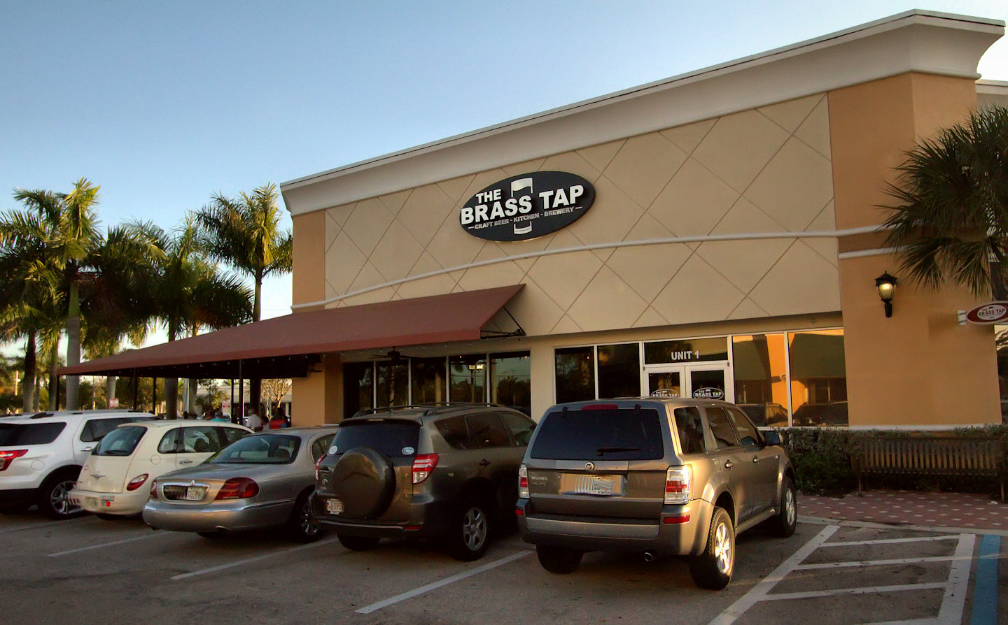 Southwest Florida Forks The Monthly Naples Press Club Meeting at the