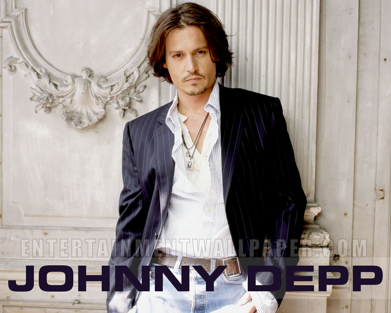 Onfolip: Johnny Depp Latest Wallpapers