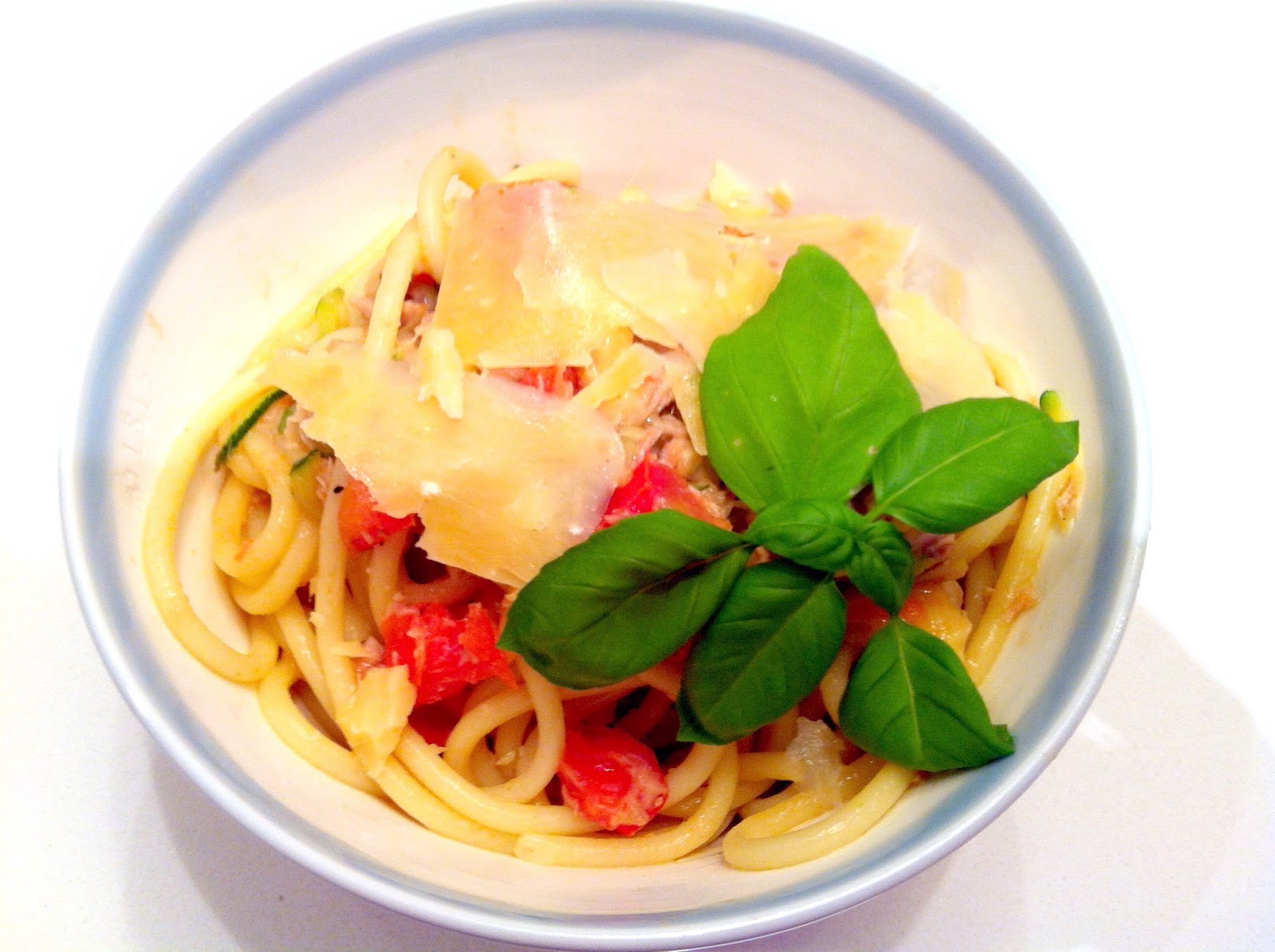 Chic Mummy Tuna, Zucchini and Tomato Spaghetti