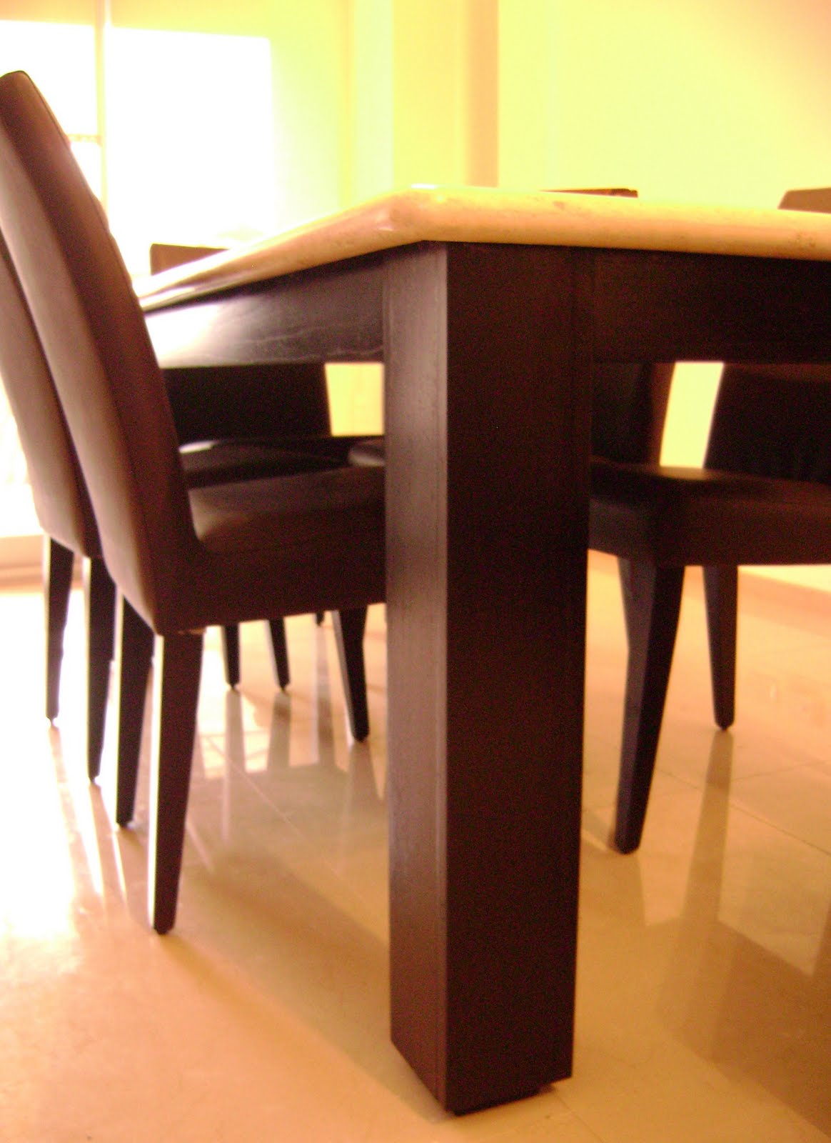 Muebles A Medida . Decocarpinteria.: MESA EN PARAISO LAQUEADA COLOR