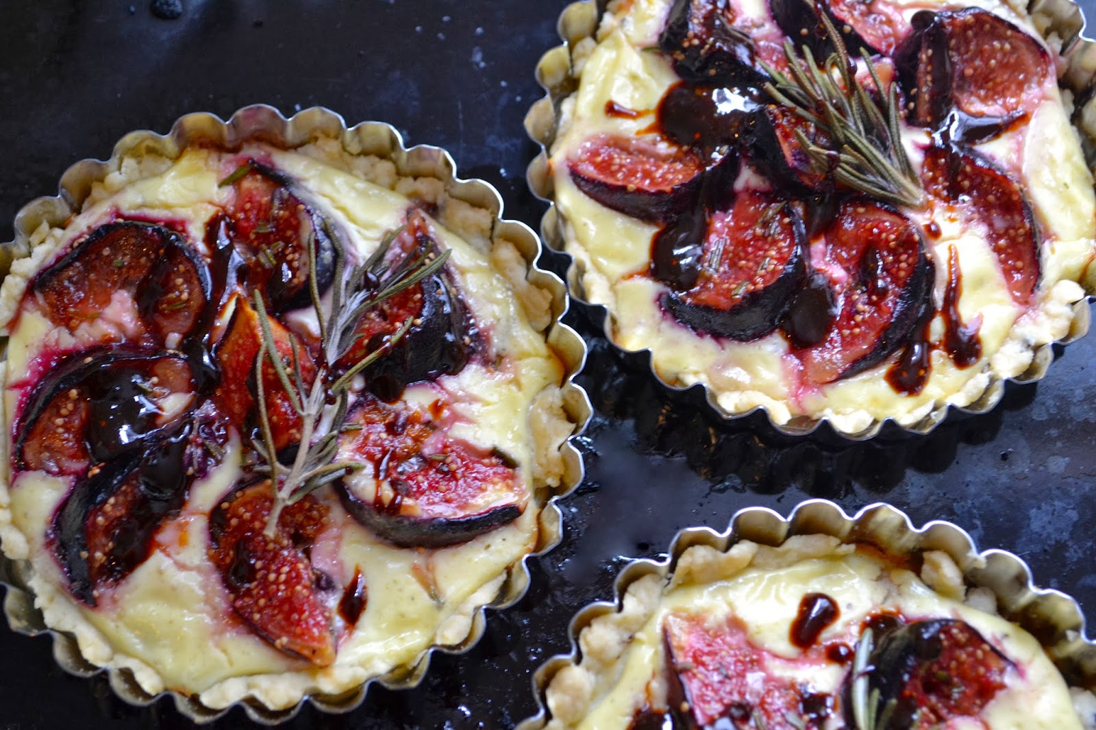 Savoury Wednesday: Lavendel Tartelettes mit Ziegenkäse-Ricotta-Creme ...