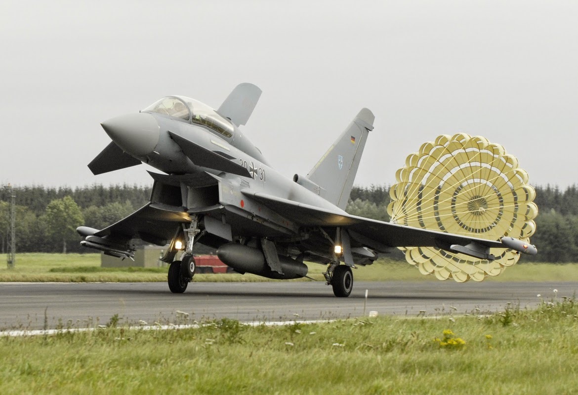 Eurofighter Typhoon Air Brake and Drogue Parachute