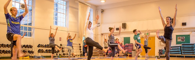 4 Lý do nên chọn Yoga thay cho các bộ môn thể thao khác 4 Lý do nên chọn Yoga thay cho các bộ môn thể thao khác