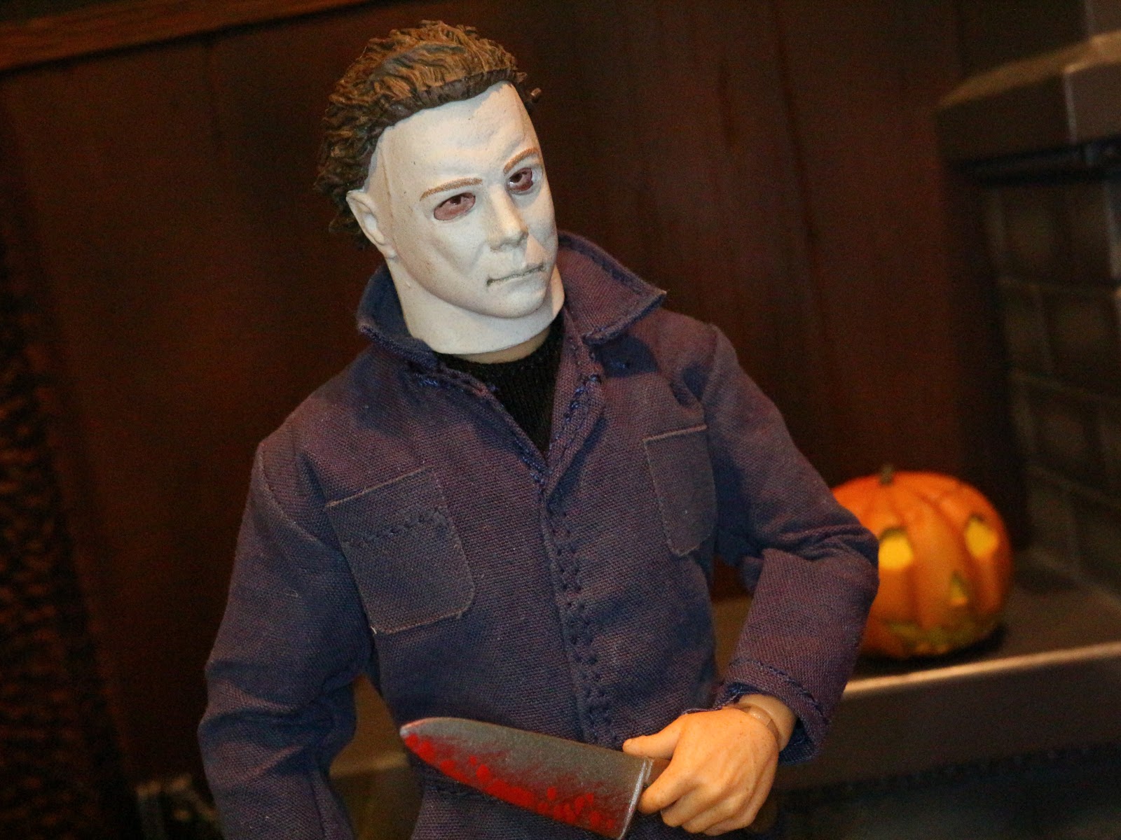 mezco one 12 halloween