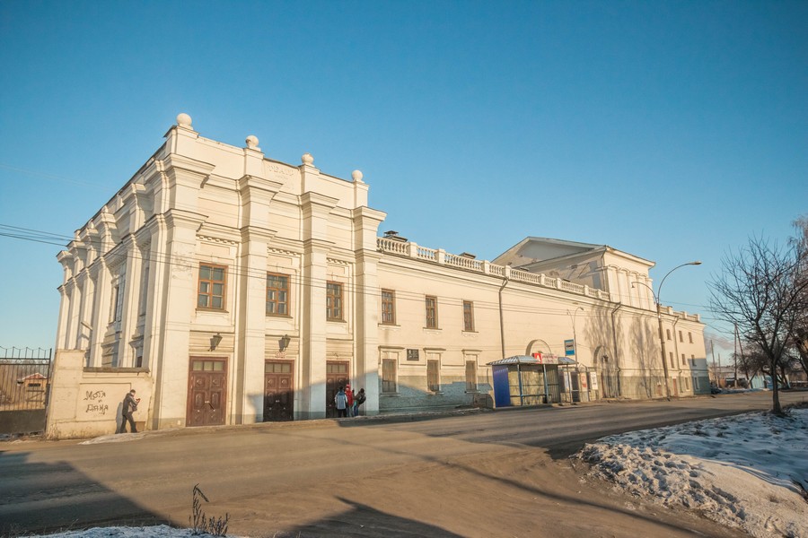 Театр орджоникидзе