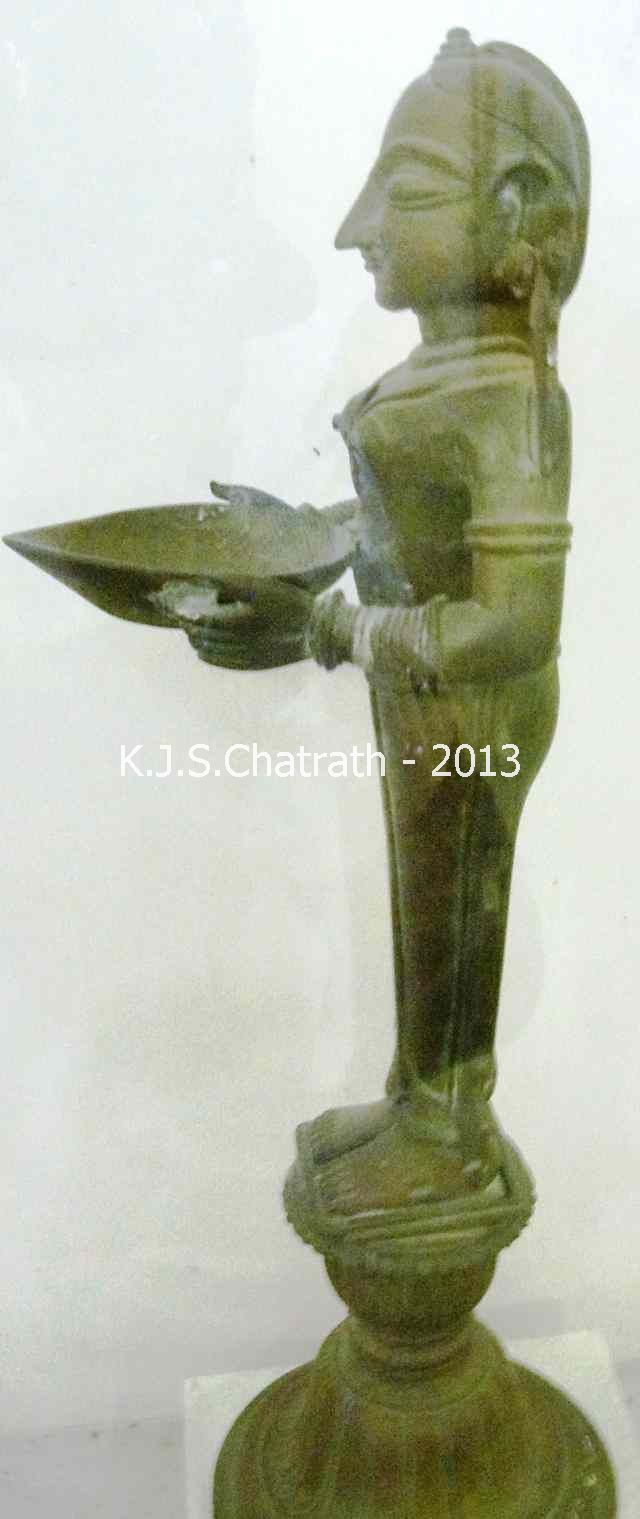 indianheritage 'Lamp bearer metal statue, 16th century A.D., Lucknow
