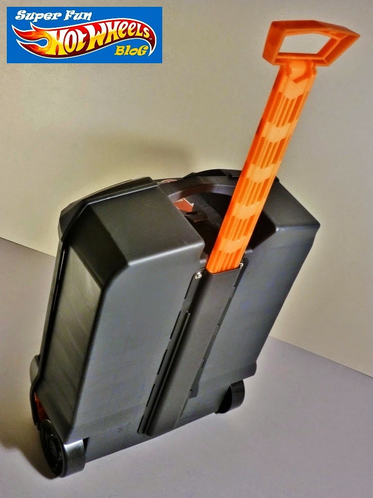 Super Fun Hot Wheels Blog Hot Wheels Turbo Hauler & 100 Car Case