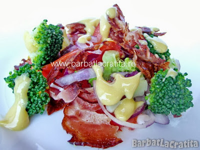 Salata de broccoli cu bacon reteta