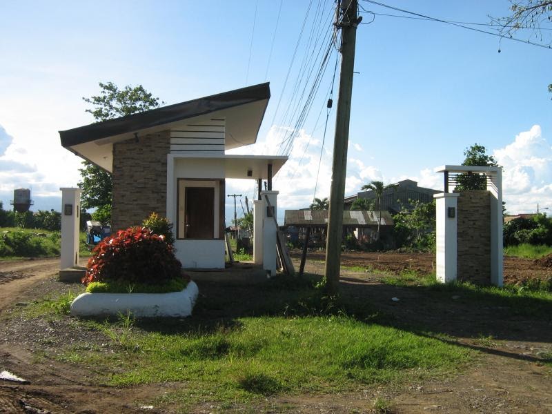 House and lots for sale HOUSE & LOT at El Rio Vista, Bacaca Road
