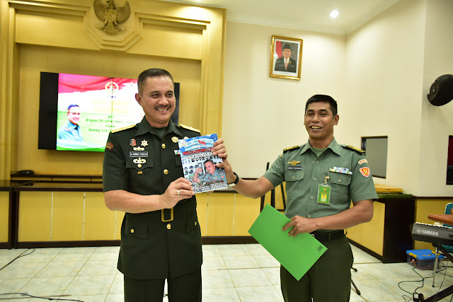 TNI AD Respons Gatot soal Nobar Film G30S/PKI TNI AD Respons Gatot soal Nobar Film G30S/PKI