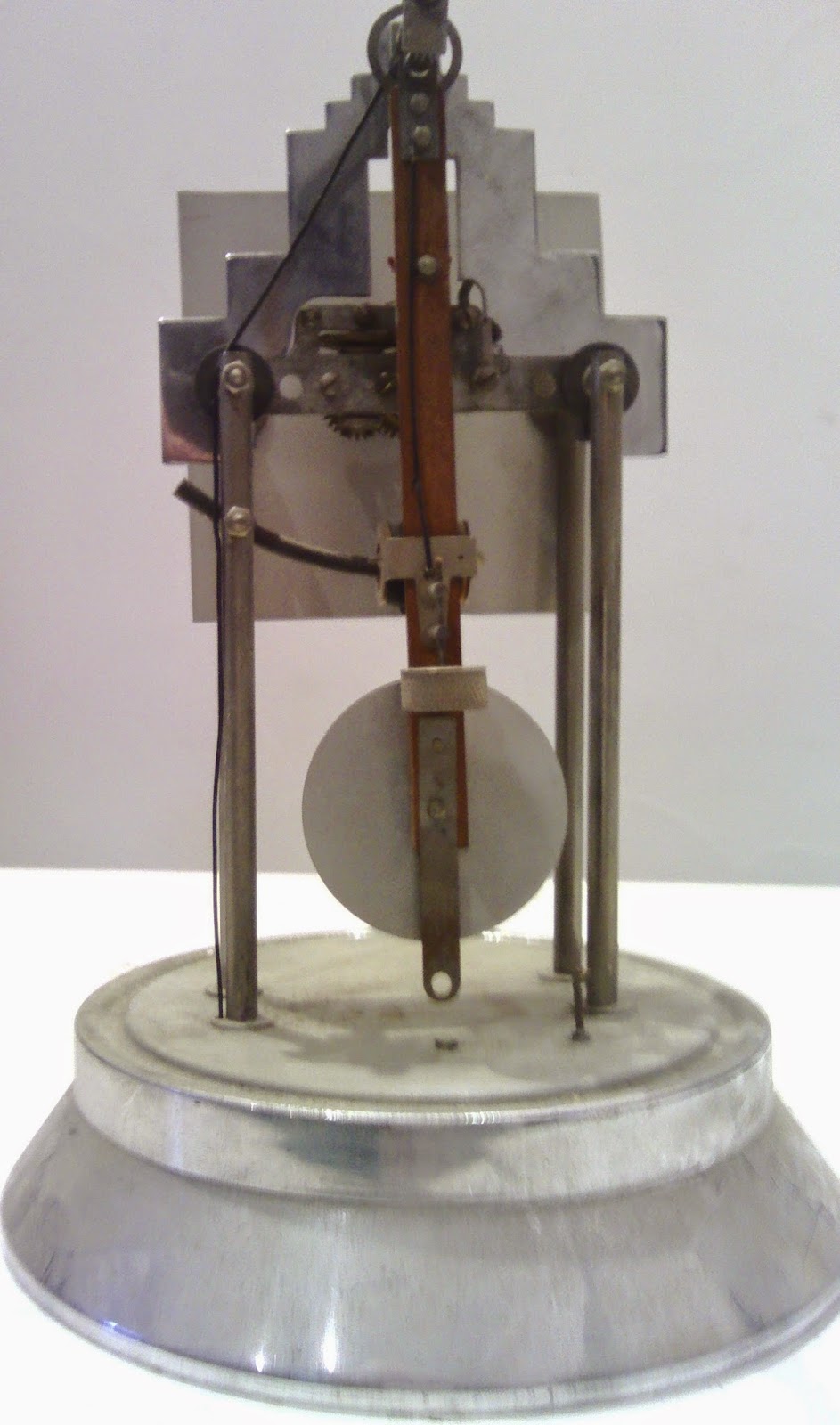 pendule ELECTRIQUE 800 JOURS mécanisme d