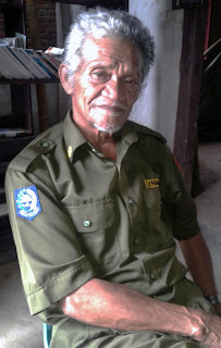 Dominggus, Majukan Desa di Kaki Gunung Mambuliling - Lentera Sulawesi