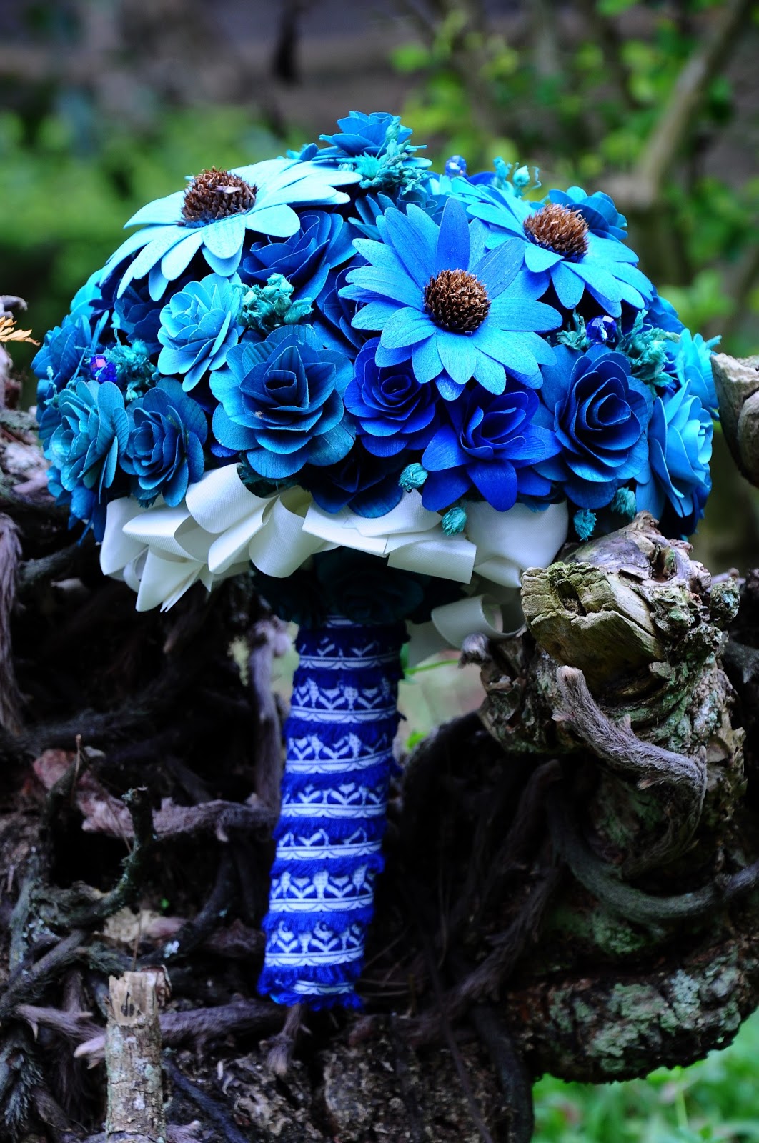 Wholesale Wedding Bouquets made of Wooden Flowers Reduce. Reuse