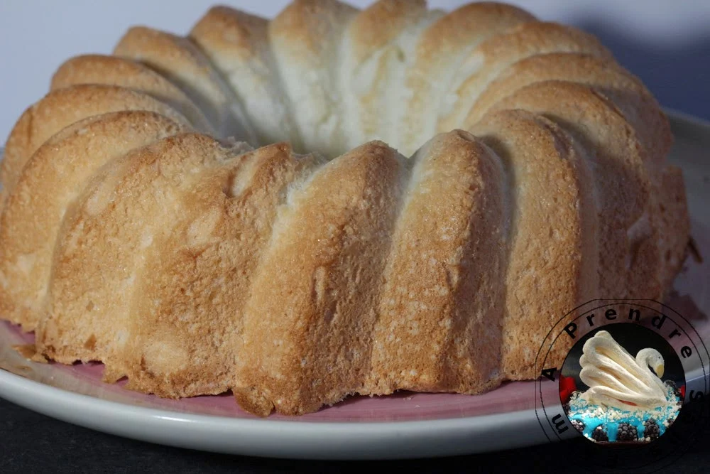 Gâteau nuage aux cerises