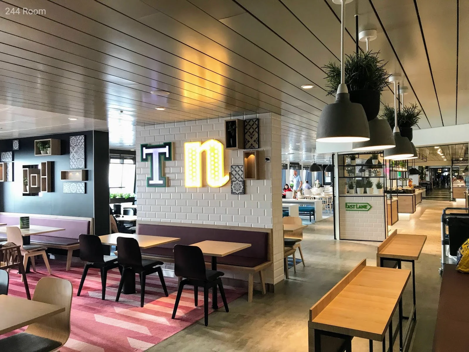 Tallinksilja line Megastar ferry cafe
