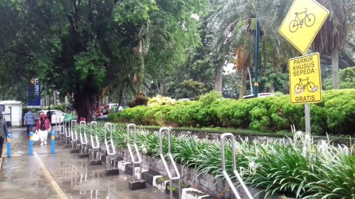 Fasilitas Parkir Sepeda di Pendestrian Kota Bogor Tak 