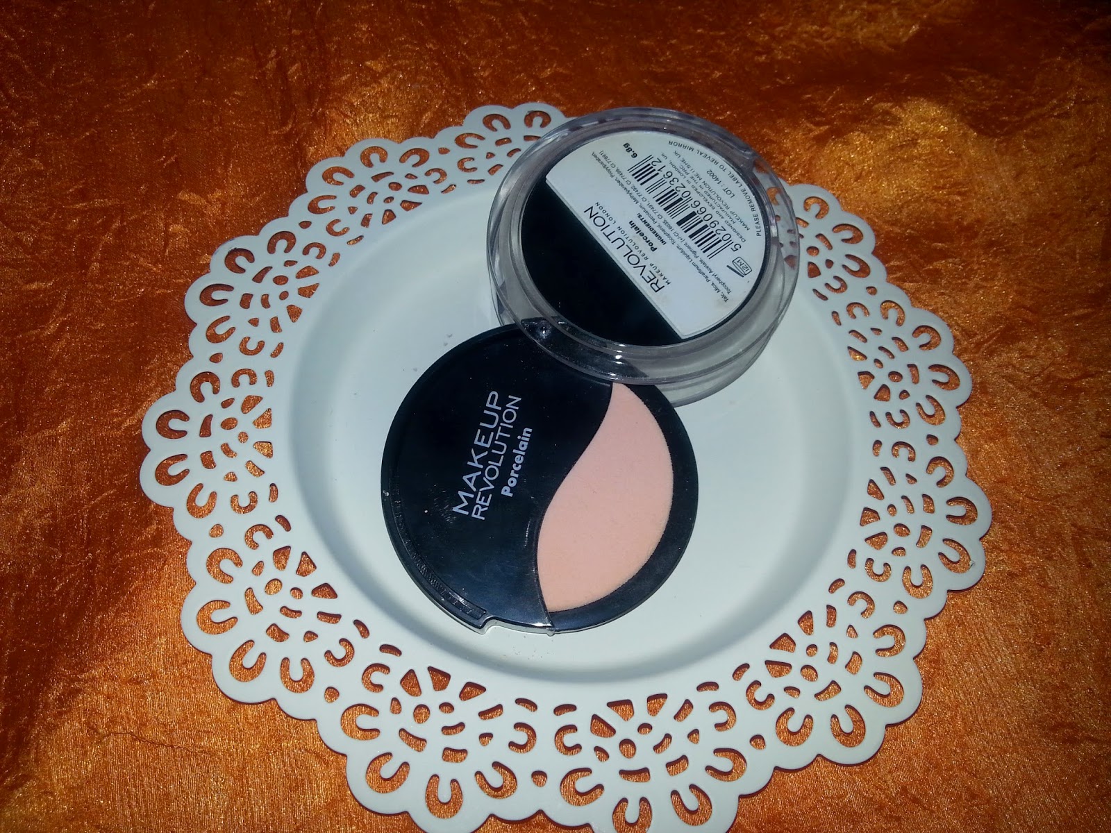 Tudo o que eu te queria contar sobre... Pressed Powder Makeup Revolution