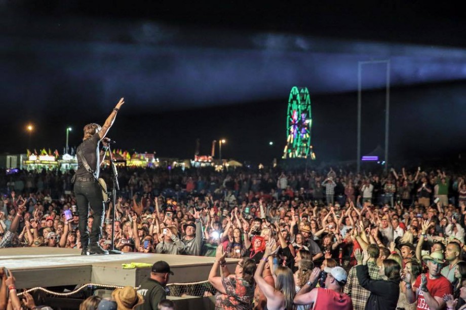 Eau Claire Ford Lincoln Quick Lane Nice News Country Fest 2016 in