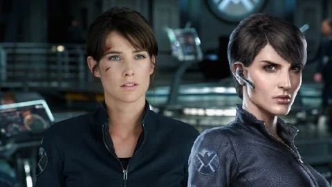 MARIA HILL (COBIE SMULDERS)