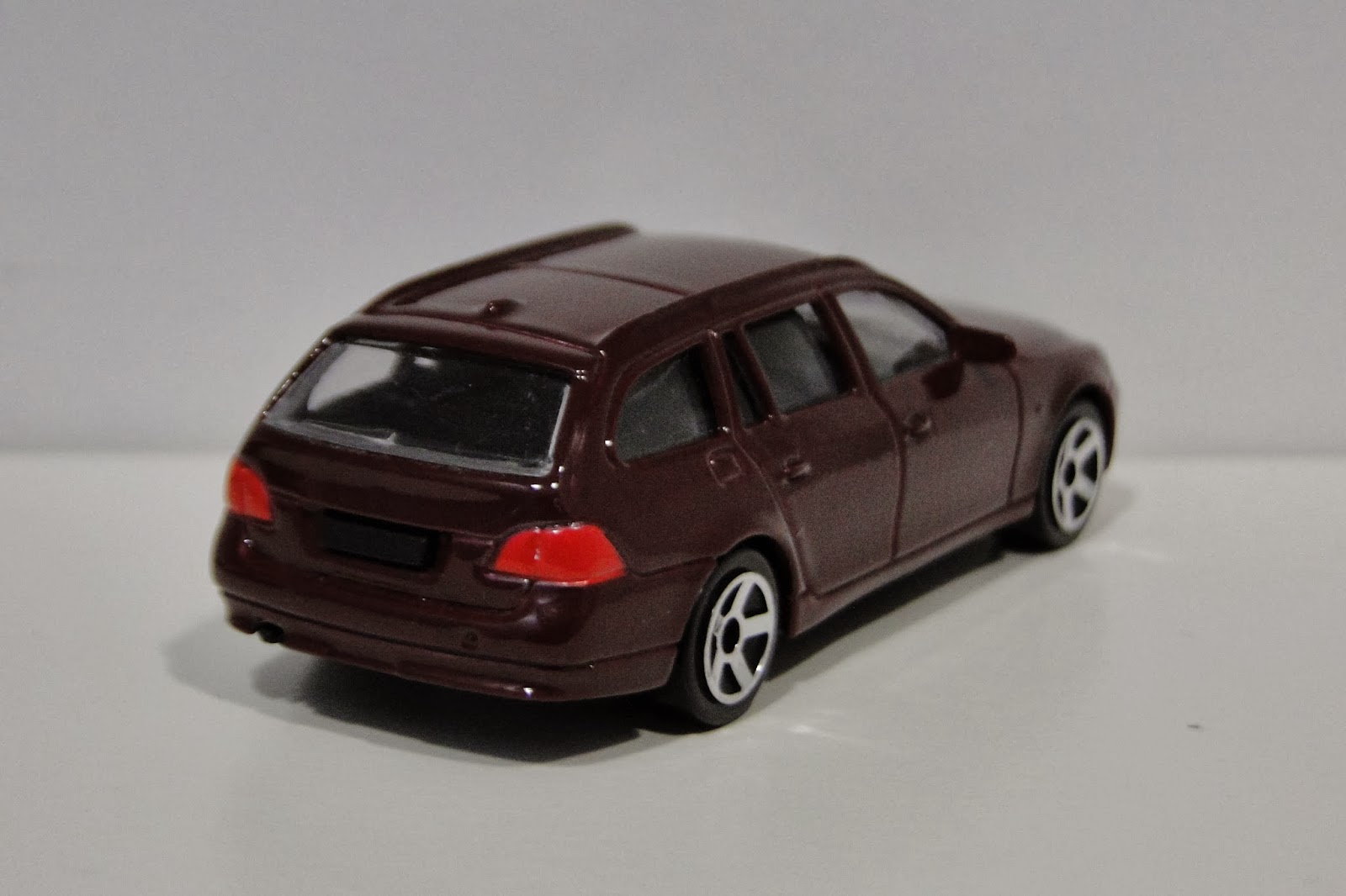 Voiture Miniature Majorette BMW Série 1 Noire - échelle 1:58 (3 Pouces) - Roues 5Y - Neuf