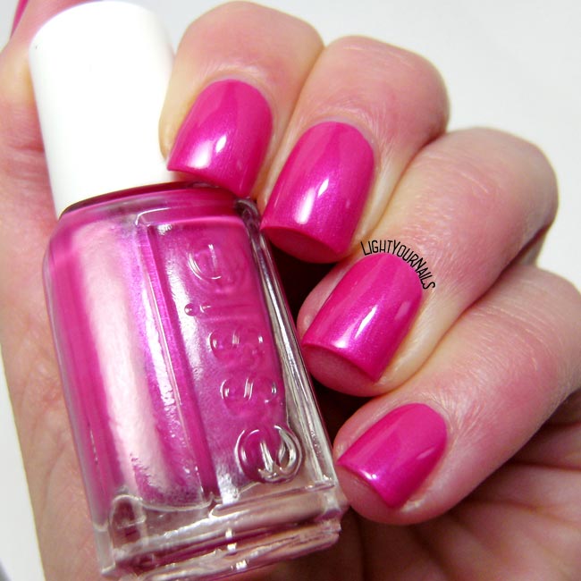 Light Your Nails!