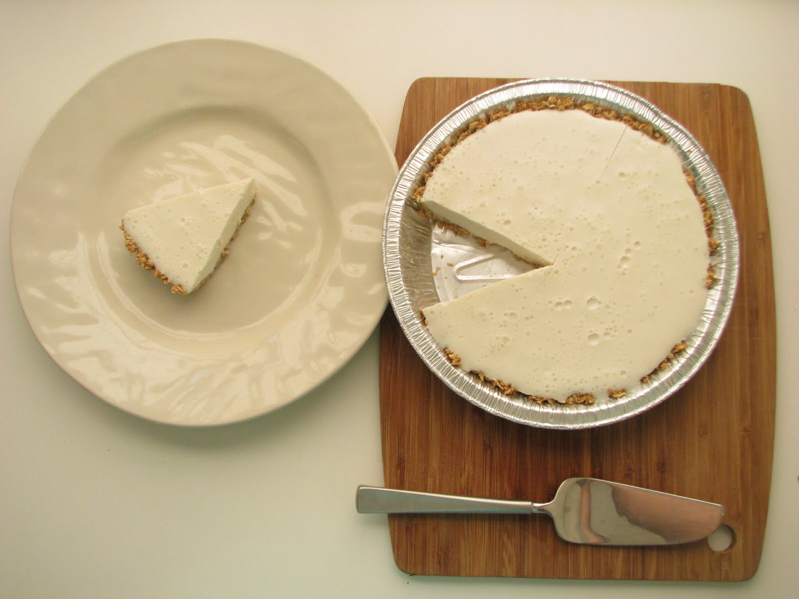 The Weight Watcher Yogurt Pie with StrawberryBalsamic Topping