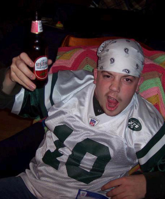 Guys That Gotta Go... Guys that do the 'JETS' chant in a bar