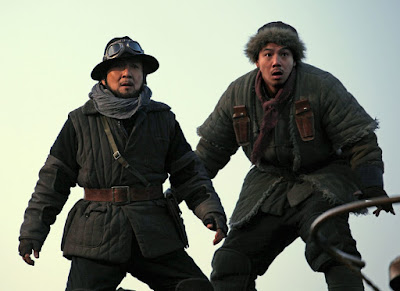 Image of Jackie Chan and Alan Ng in Railroad Tigers (2)