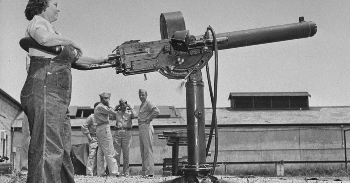 Pictures of Women Testing New Machine Guns at the Aberdeen Proving