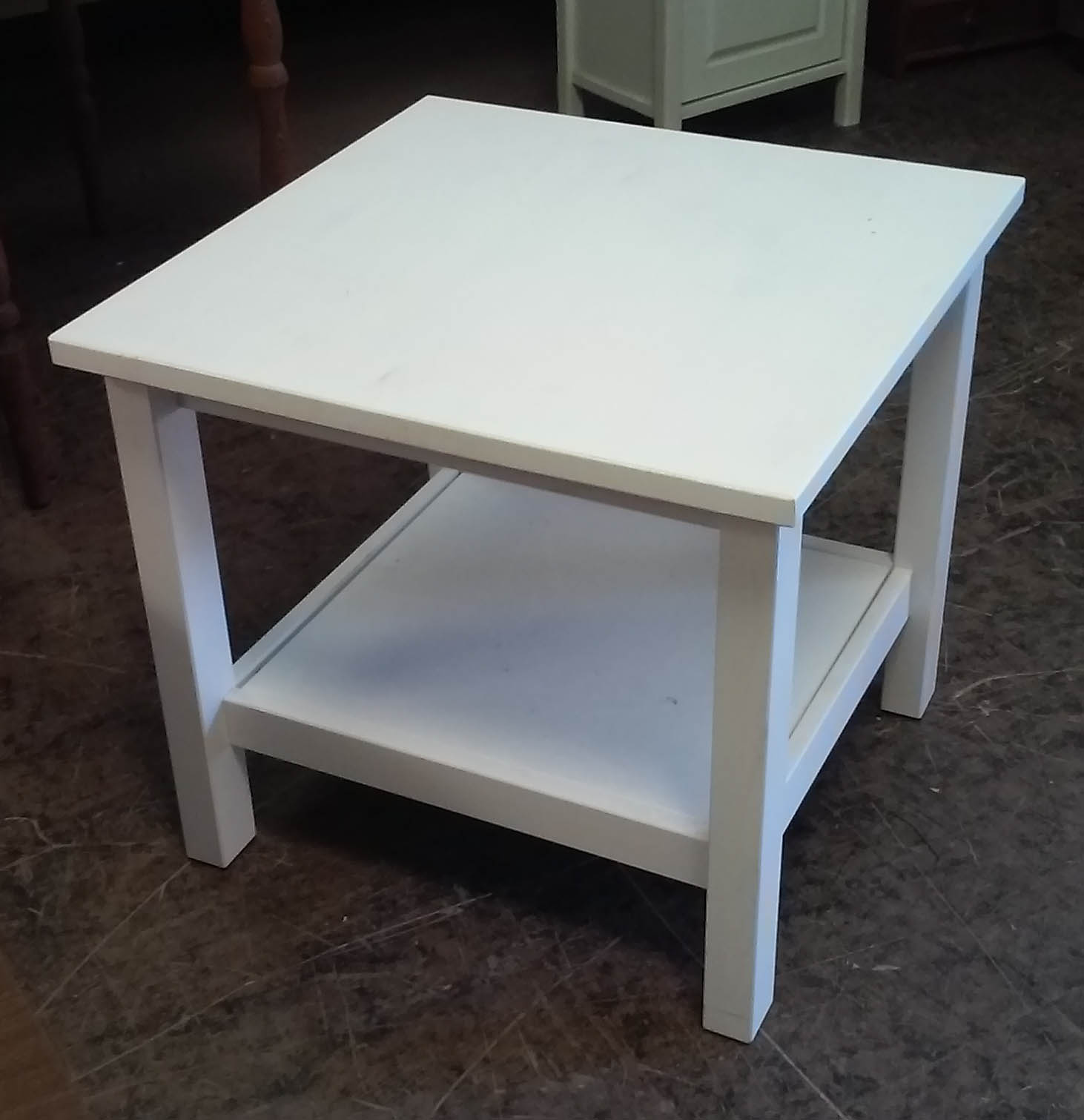 UHURU FURNITURE & COLLECTIBLES: SOLD White End Table - $10