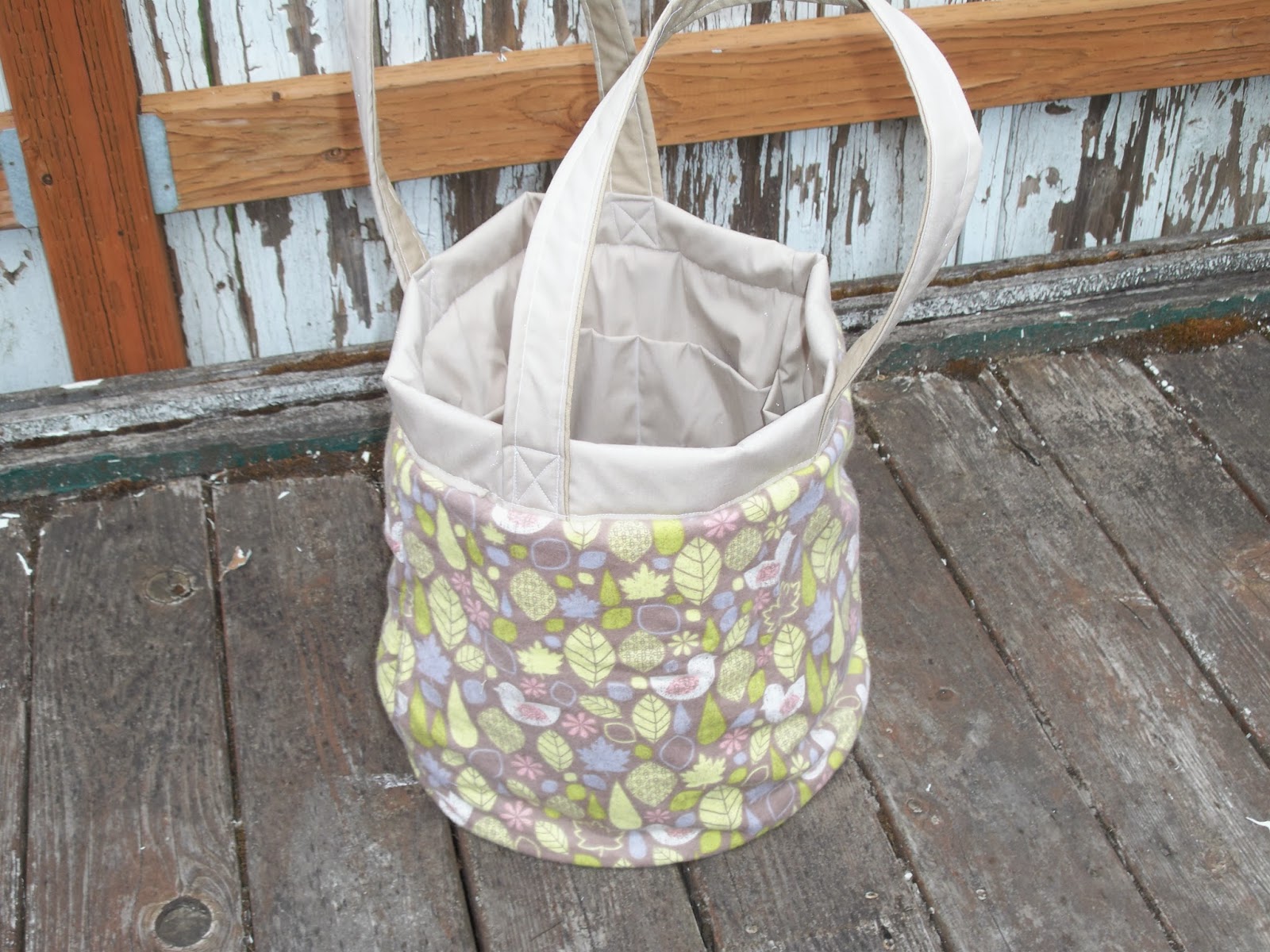 Ambering Along: Knitting / Crochet Bag