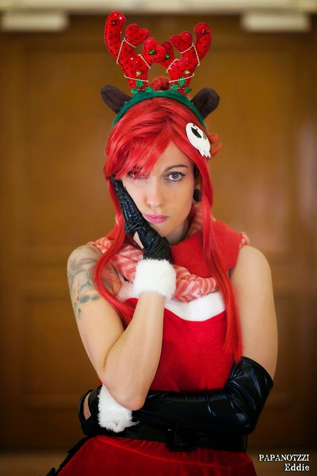 PapaNotZii - The Cosplay Photographers - Sexy Red