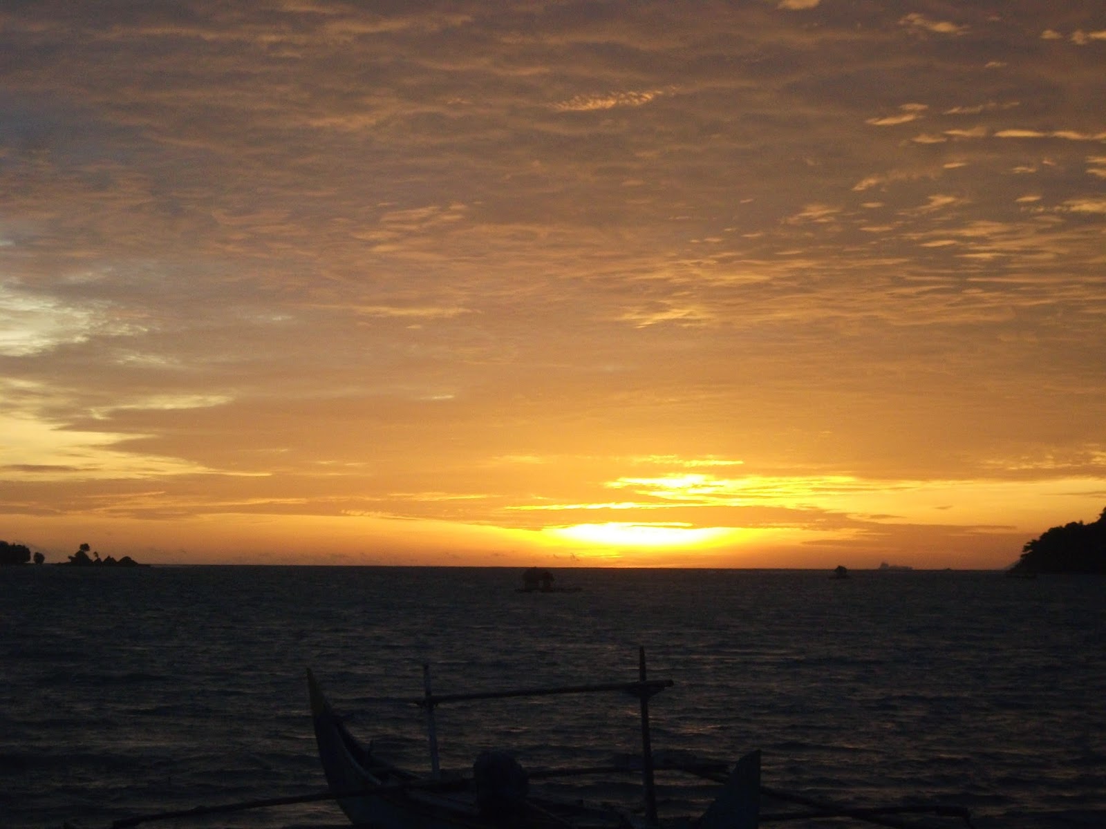 Menikmati Indahnya Sunset Di Pantai Teluk Kiluan Lampung - Eko Rudianto