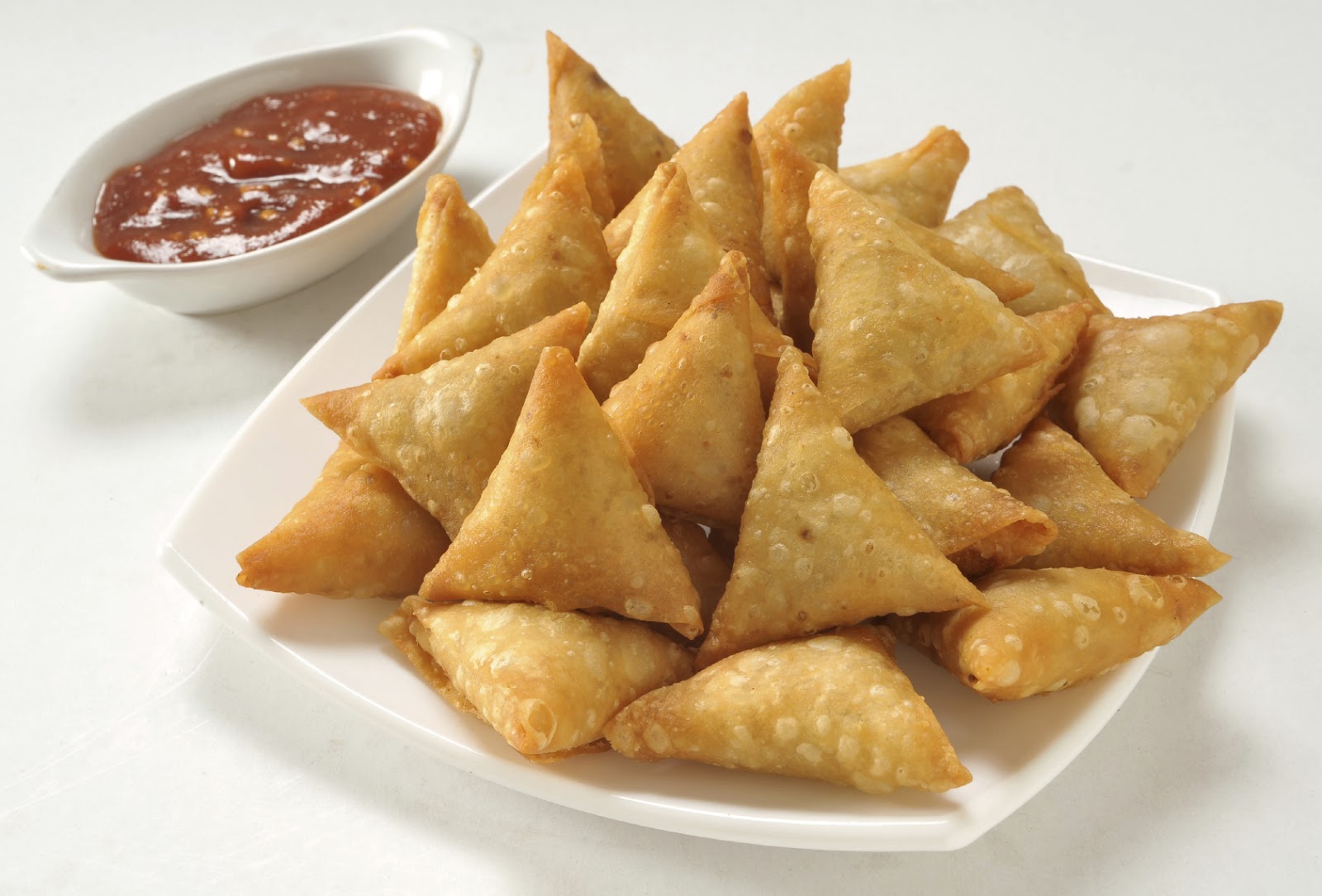 Catering Millana Como se hacen las Samosas.Receta