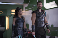 Thor: Ragnarok Chris Hemsworth and Tessa Thompson Image 1 (34)