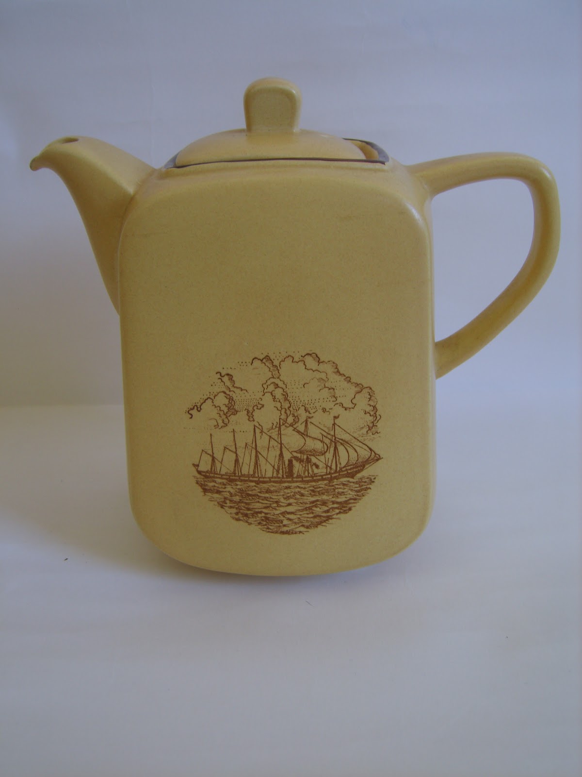 Hold Fast Co. 1950s Honiton Studio Pottery Teapot