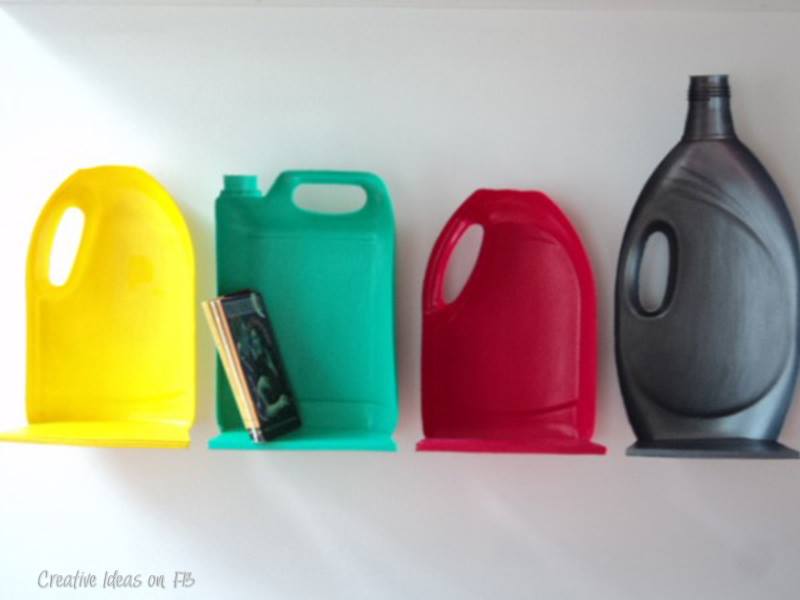 Amazing Creativity Another way to reuse your laundry detergent jugs