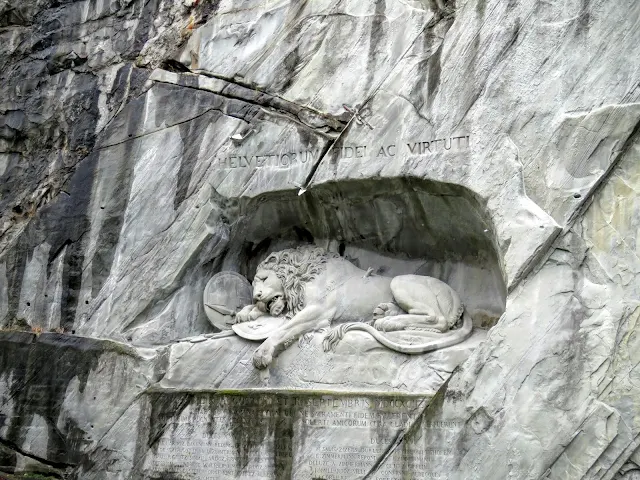 Long Winter Weekend Lucerne Switzerland - Weeping Lion Memorial
