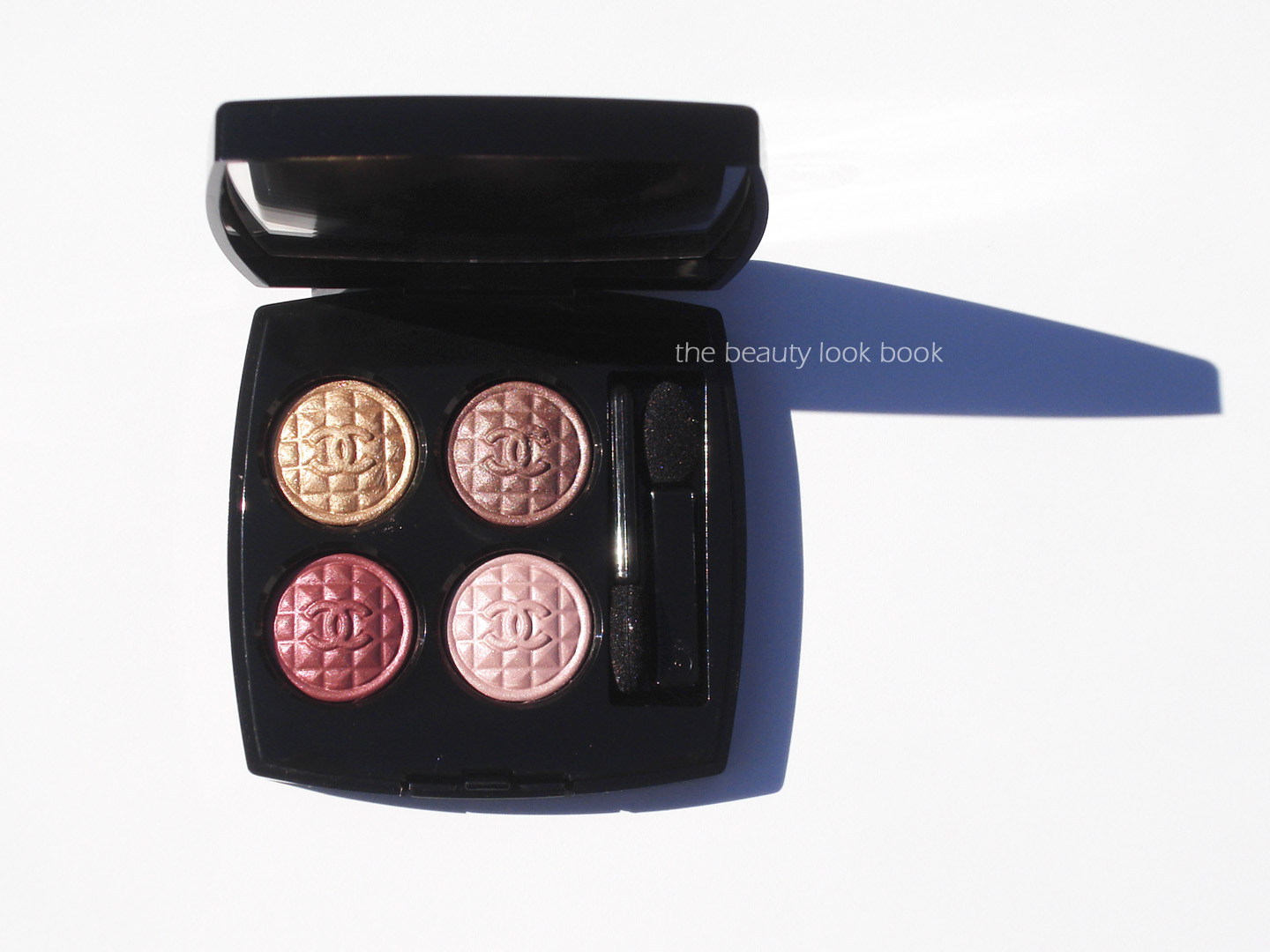 Chanel Lumiere et Opulence (342) Les 4 Ombres Multi-Effect Quadra Eyeshadow  Review & Swatches