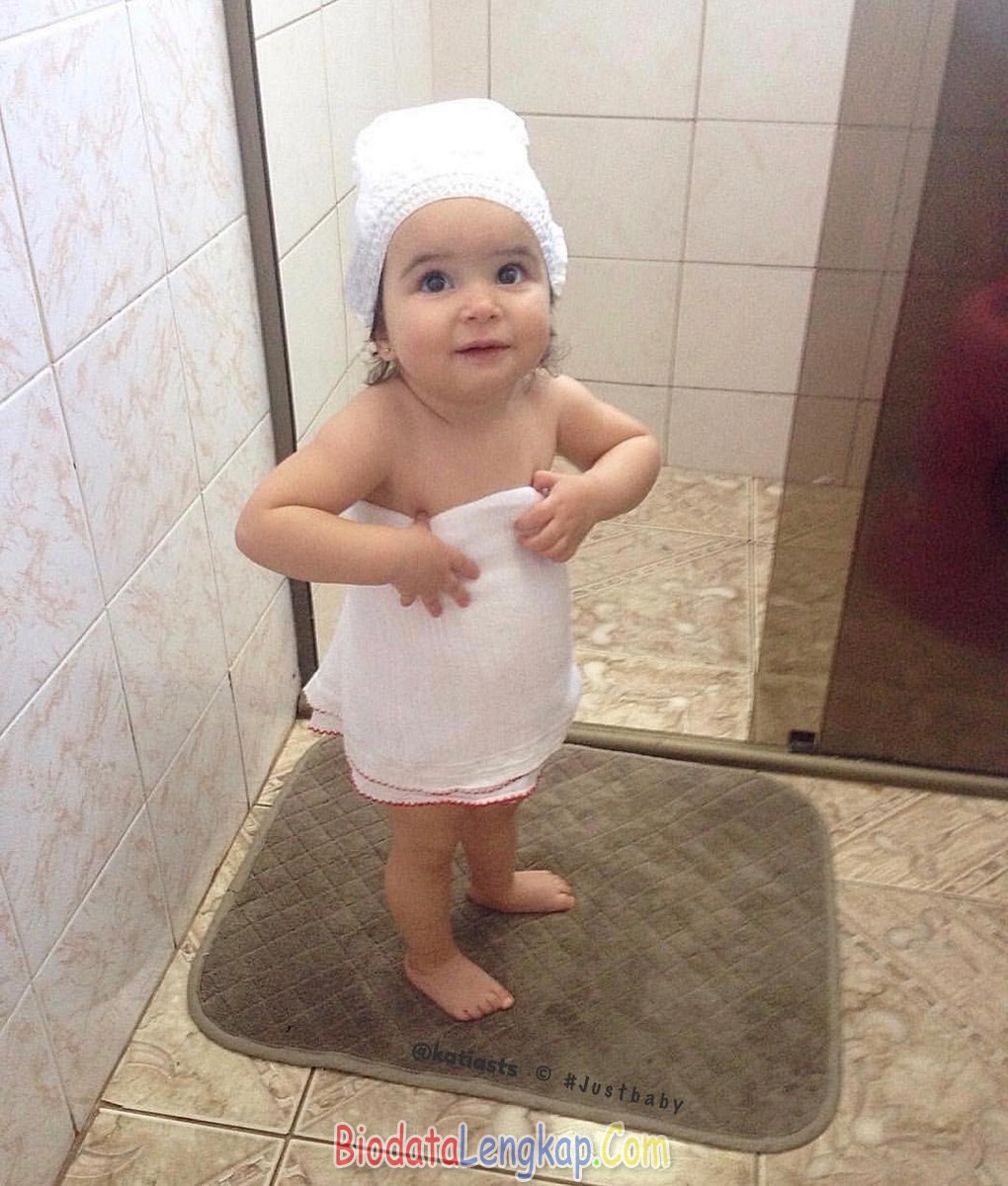 42 Foto Bayi Lucu Imut Menggemaskan Kumpulan Dunia Gambar Mandi