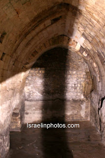 Jerusalem Bilder - Smärtans väg (Via Dolorosa, Gamla staden i Jerusalem) den väg som Jesus vandrade med korset upp till Golgata där korsfästelsen ägde rum