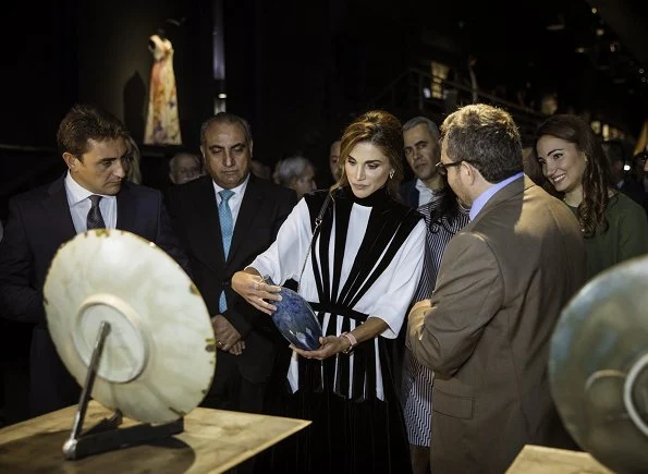 Design Moves Life Moves Design. Queen Rania launched Amman Design Week (ADW2017) at Ras El Ain Hangar