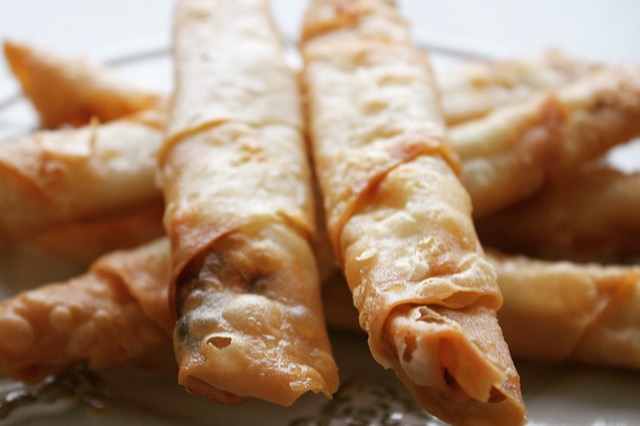 The Orange Taste: Zigarren Börek mit Feta The Orange Taste: Zigarren Börek mit Feta