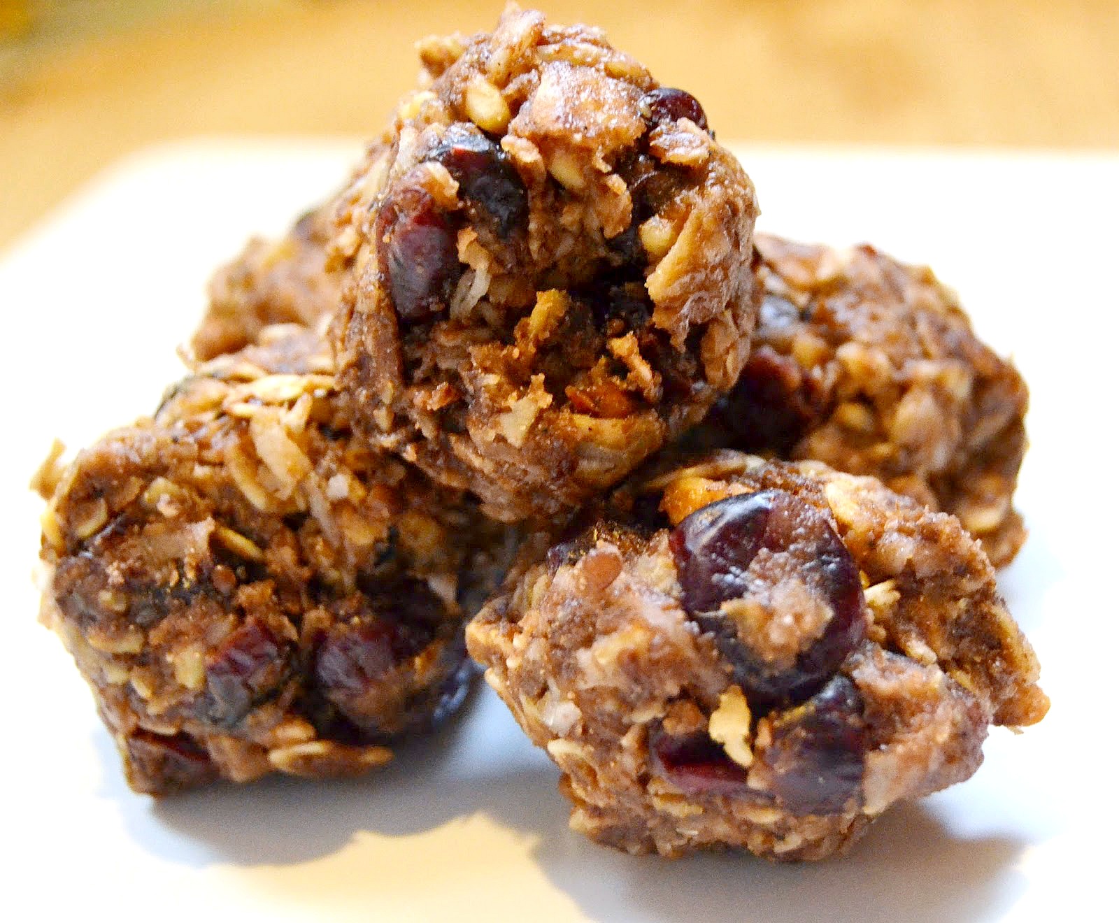 energy-bites-snack-the-nutritionist-reviews