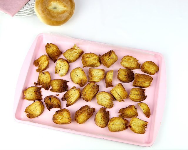 Homemade Baked Bagel Chips The Lindsay Ann